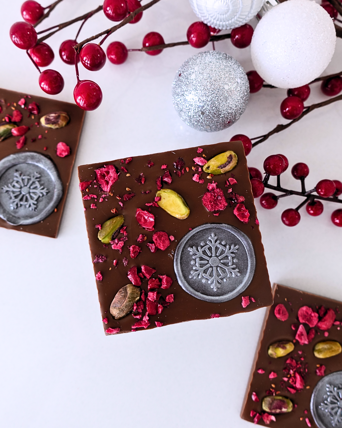 Fancy Bar: Merry & Bright