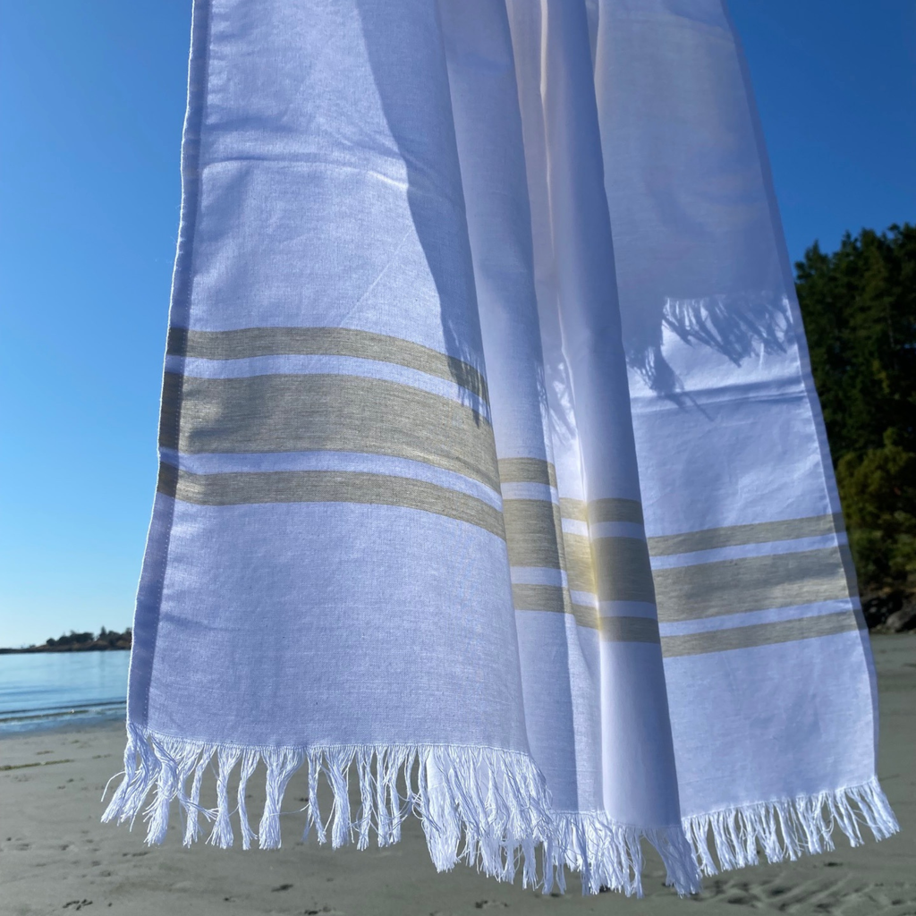 Coastal Farmhouse | Lightweight Throw | 100% Cotton
