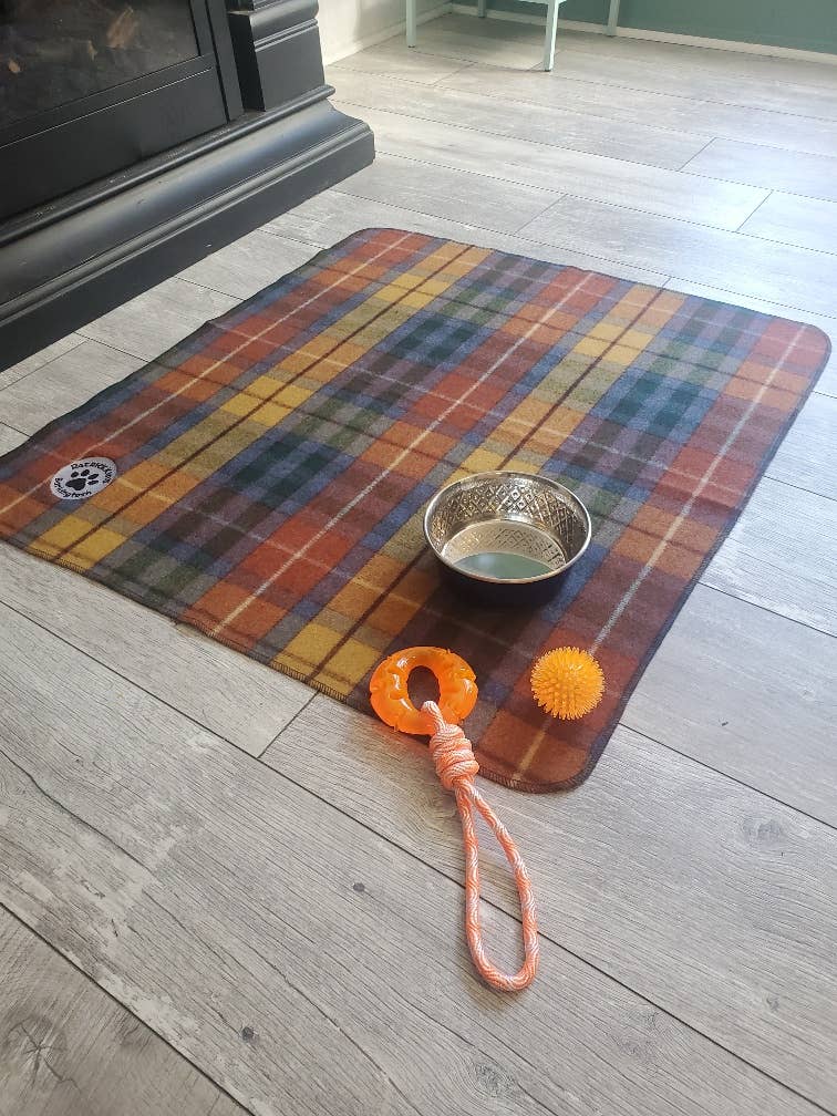 Antique Buchanan Dog Blanket Small/Med