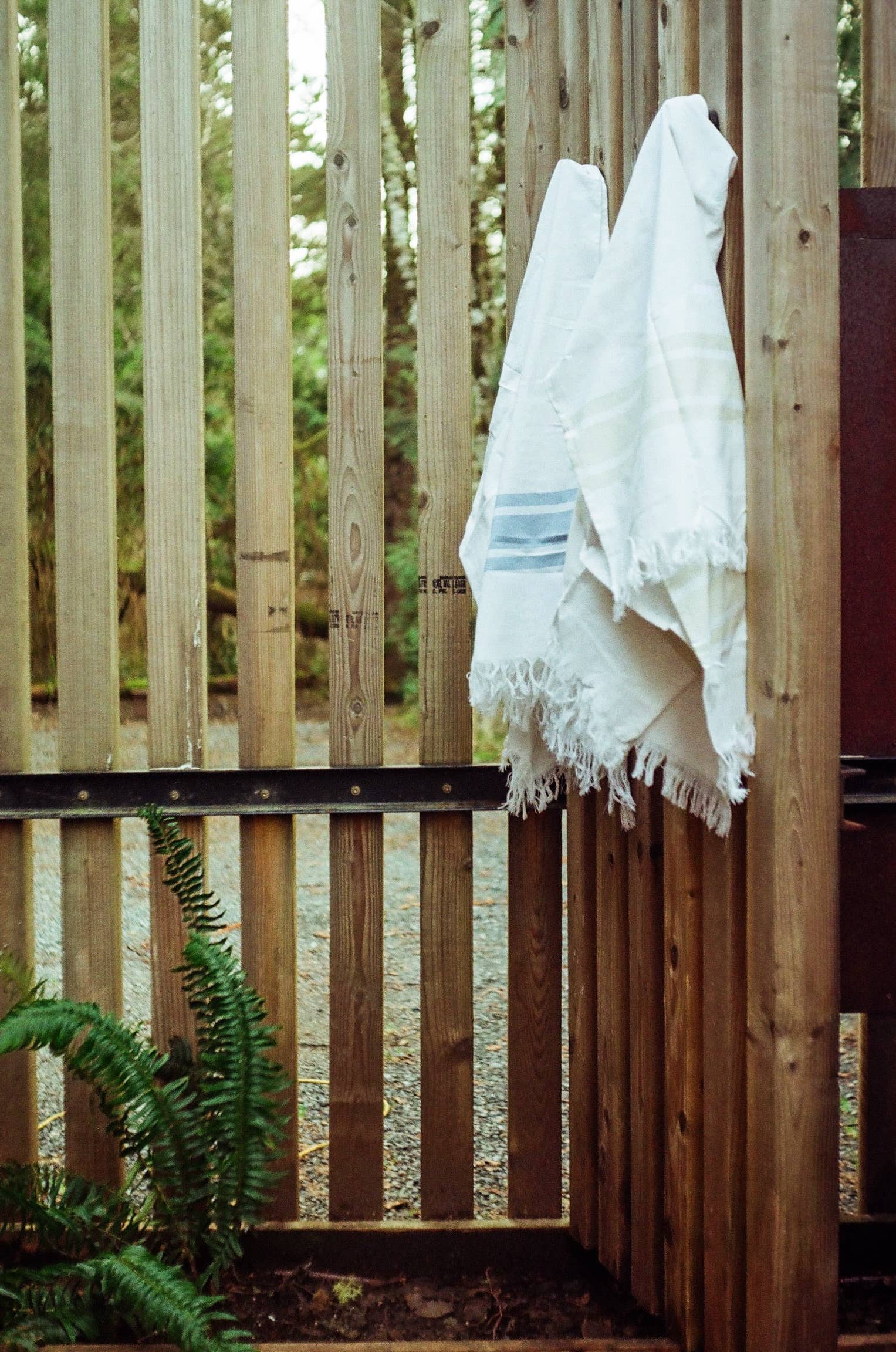 Coastal Farmhouse | Lightweight Throw | 100% Cotton