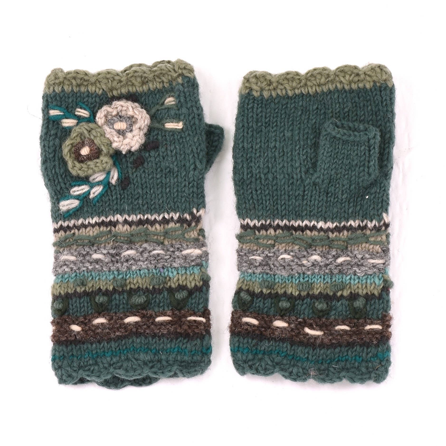 Lassen Gift Set – Beanie, Handwarmers & Penguin Ornament