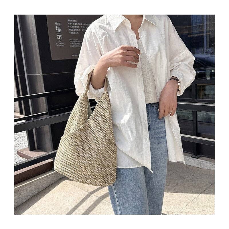 Stylish Oversized Straw Woven Tote with Ample Storage