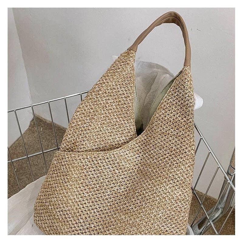 Stylish Oversized Straw Woven Tote with Ample Storage