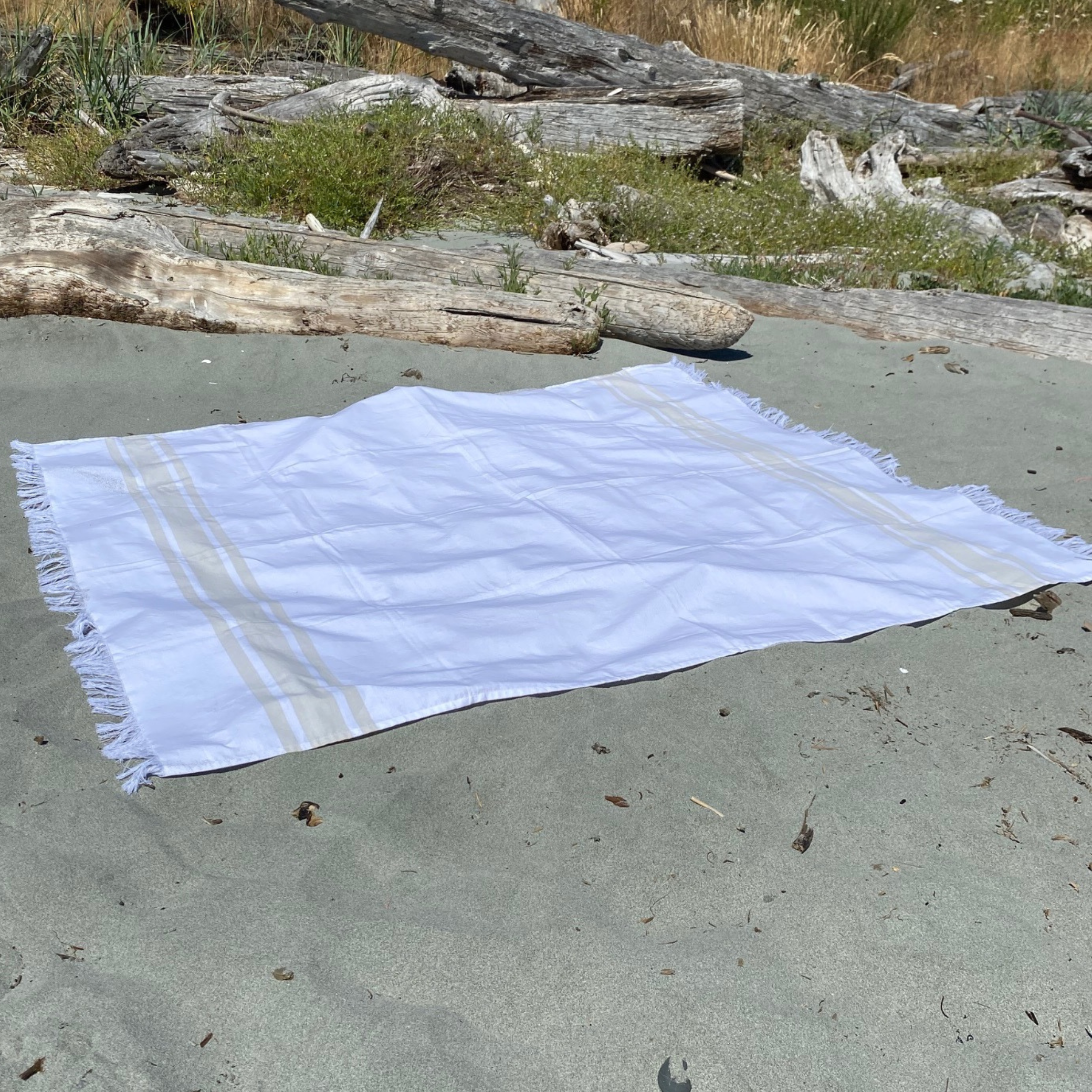 Coastal Farmhouse | Lightweight Throw | 100% Cotton