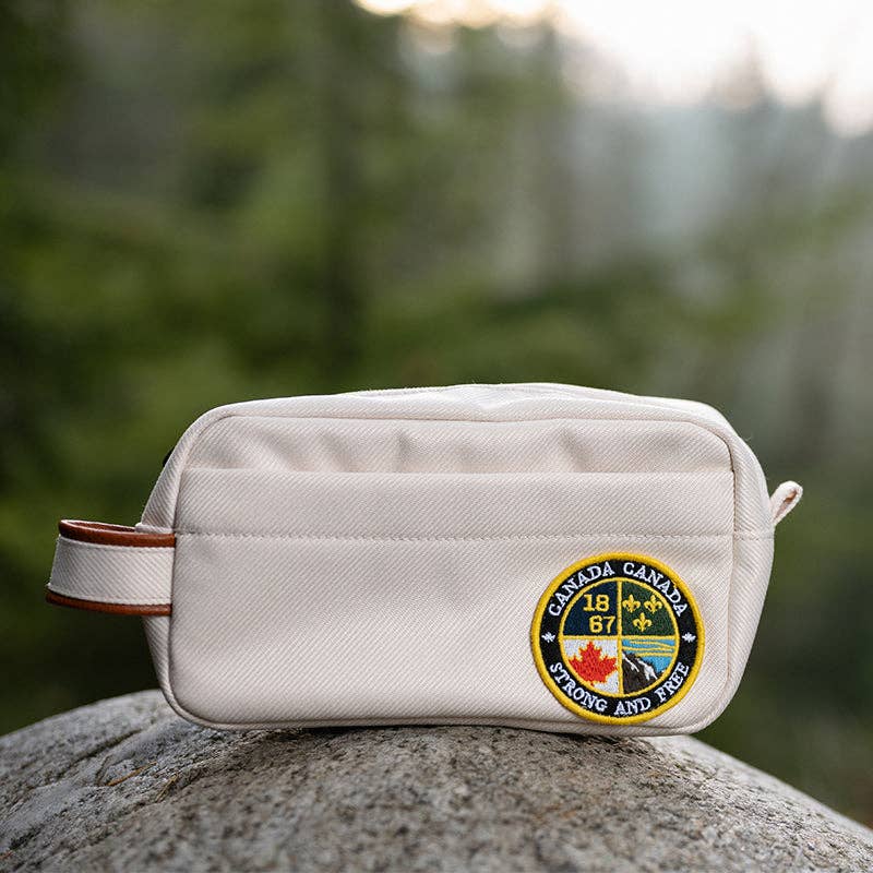 CANADA TRAVEL KIT TOILETRY BAG