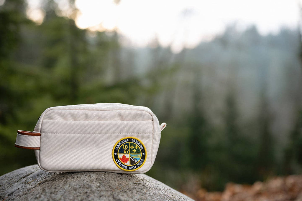 CANADA TRAVEL KIT TOILETRY BAG