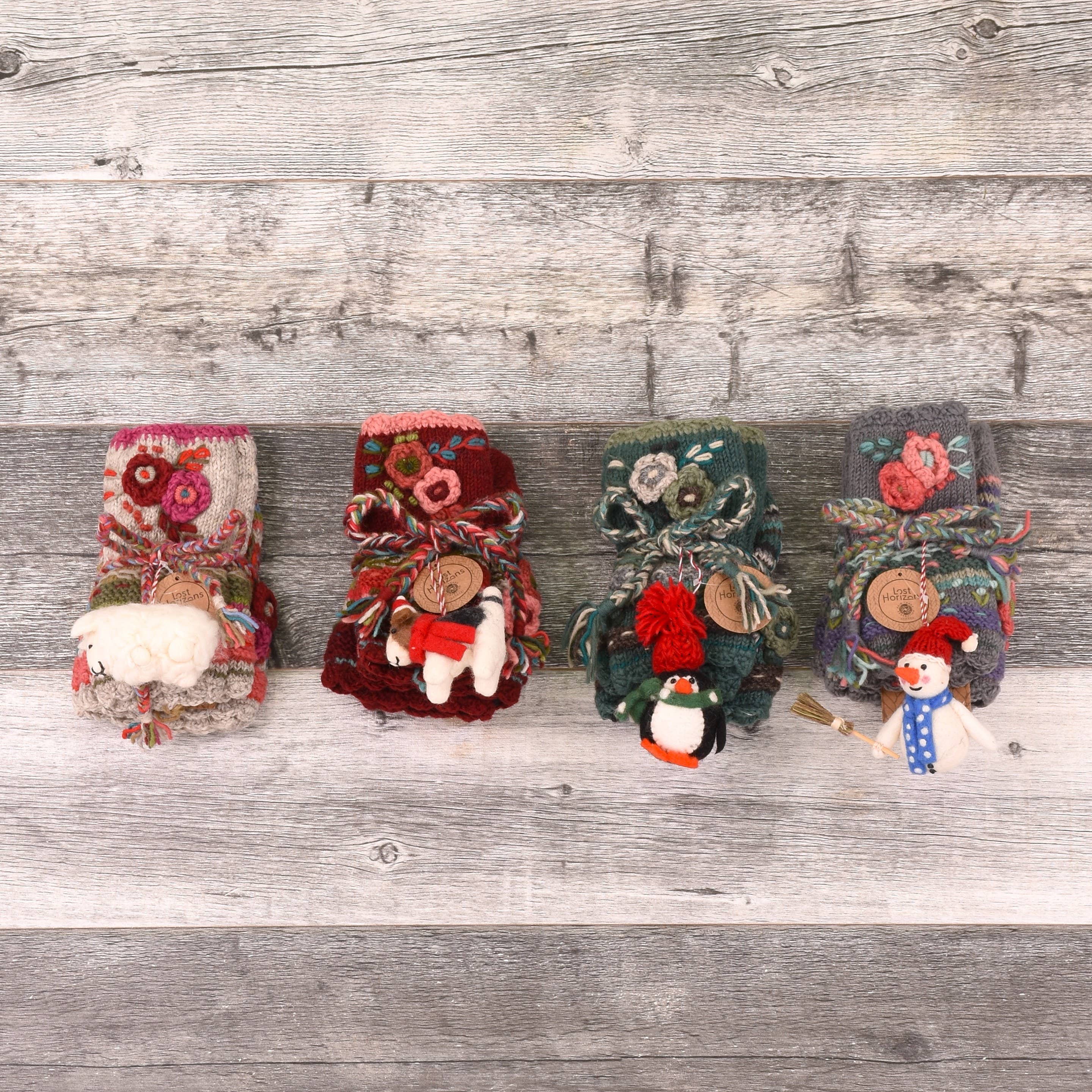 Lassen Gift Set – Beanie, Handwarmers & Penguin Ornament